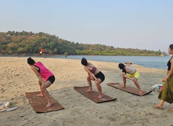 200 hour yoga teacher training in Goa for beginners